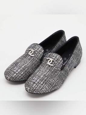 CHANEL Silver Glitter CC Logo Smoking Slippers Size 39
